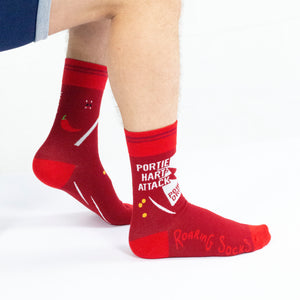Roaring Socks - Sokken – Portie hartattack - Rood – Pillen energy drink drugs Hartaanval - Café - Katoen - Leuk - Grappig - Vrolijk - Fashion – Cadeau