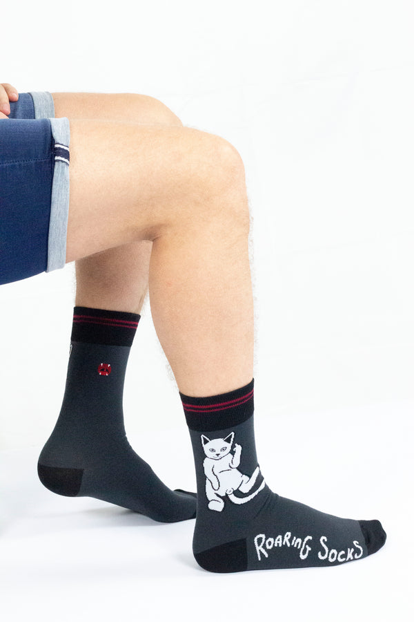 Roaring Socks - Sokken - Fucking Pussy - Zwart Black - Kat Poes - Fuck you - Katoen - Leuk - Grappig - Vrolijk - Fashion - Cadeau