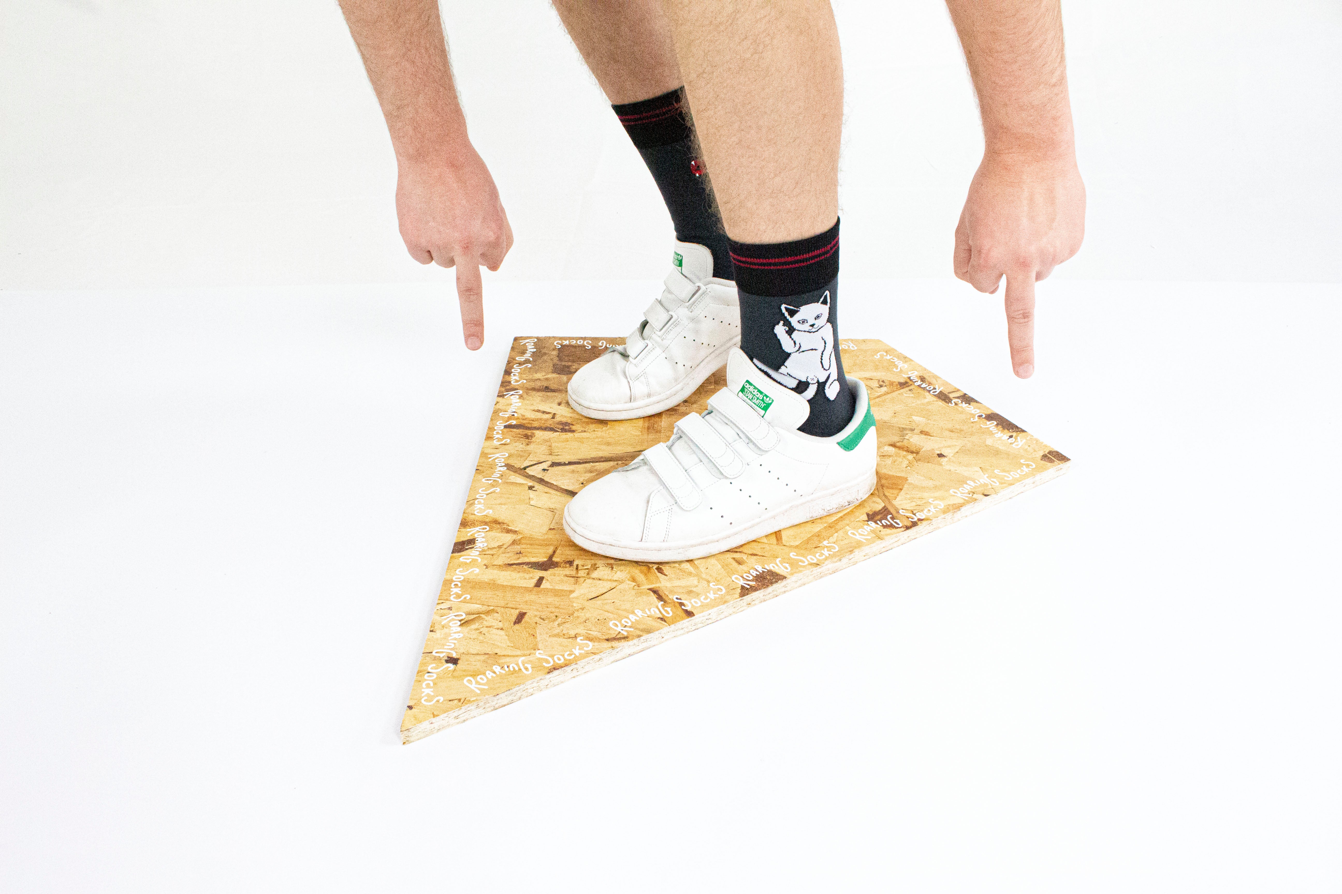 Roaring Socks - Sokken - Fucking Pussy - Zwart Black - Kat Poes - Fuck you - Katoen - Leuk - Grappig - Vrolijk - Fashion - Cadeau