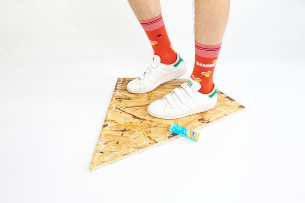 Roaring Socks - Sokken – Lekker Rammen - Rood – Ram Hoorn Schaap- Café - Katoen - Leuk - Grappig - Vrolijk - Fashion – Cadeau